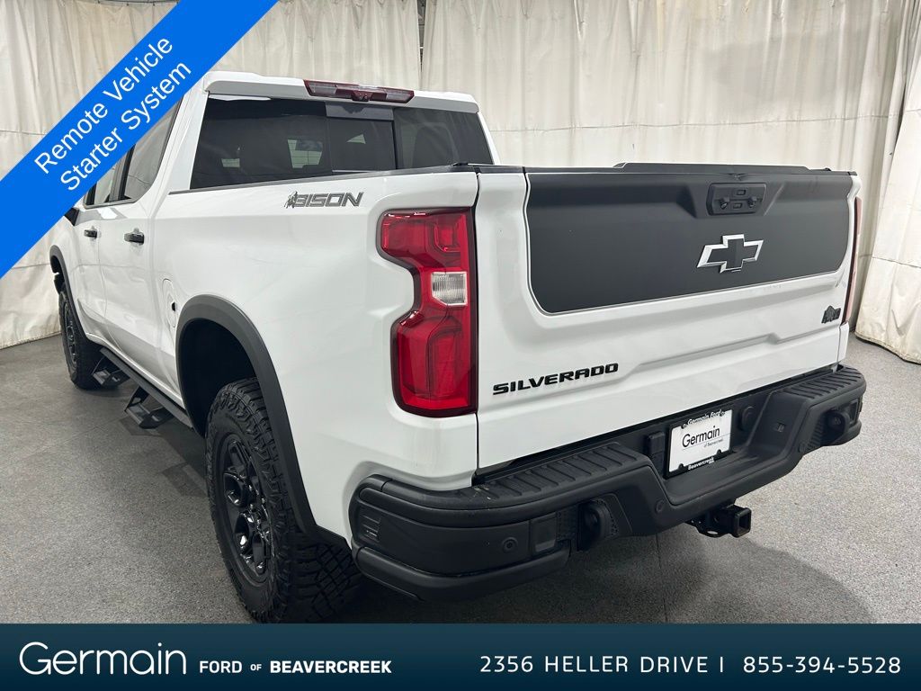 2023 Chevrolet Silverado 1500 ZR2 photo 2