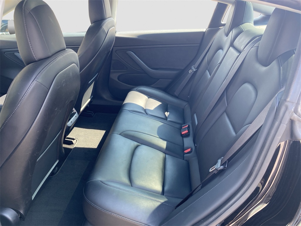 2018 Tesla Model 3 Long Range photo 19