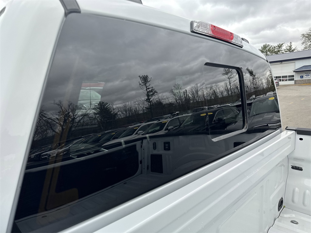 2025 Ford F-150 XLT photo 13