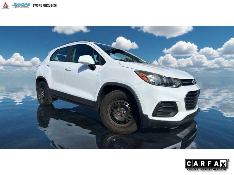 2017 Chevrolet Trax LS's photo