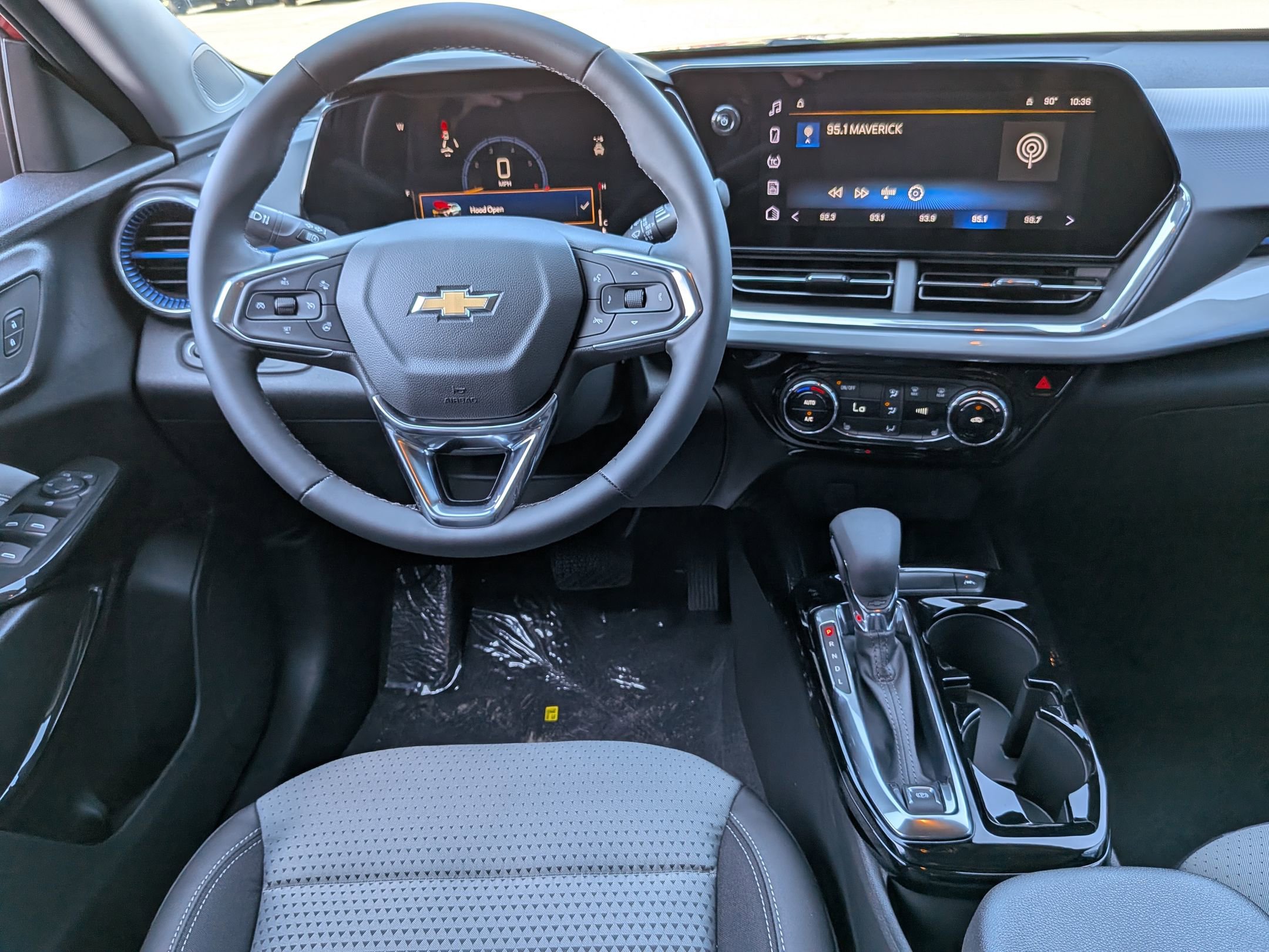 2026 Chevrolet Trax LT photo 27