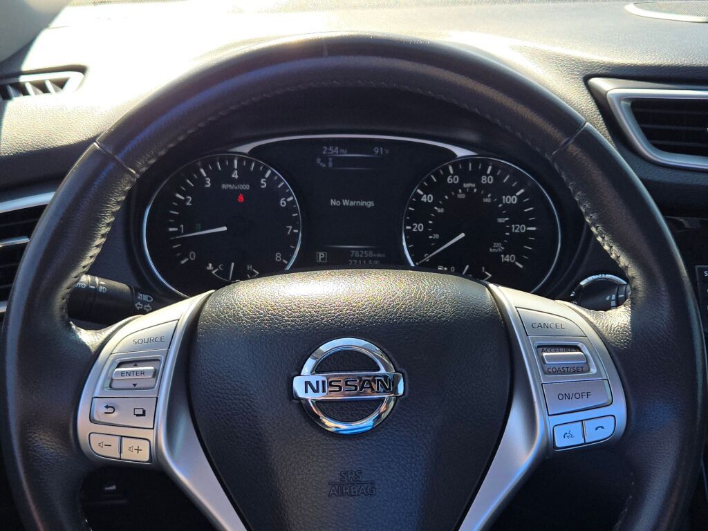 2014 Nissan Rogue SL photo 30