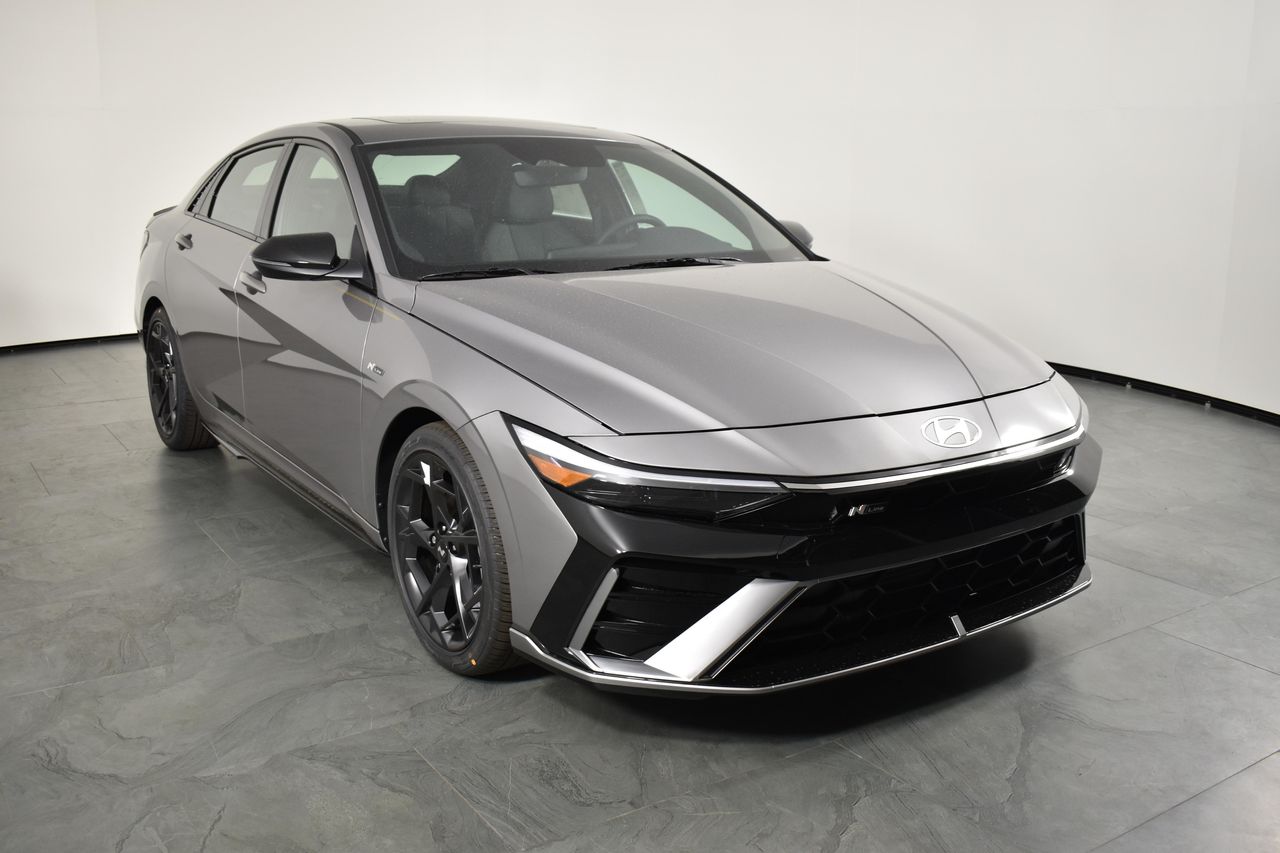 2025 Hyundai Elantra N Line photo 2