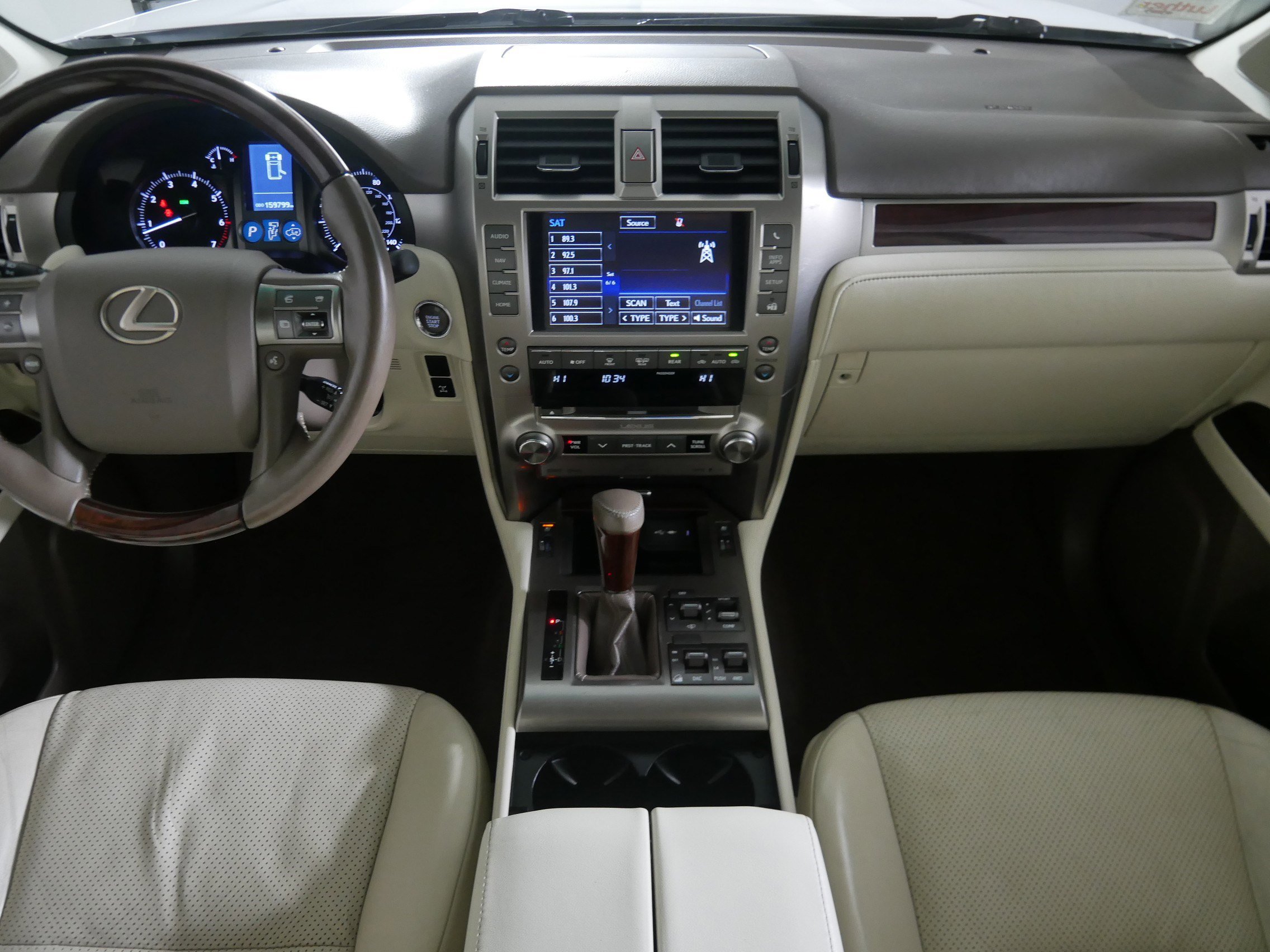 2017 Lexus GX 460 Luxury photo 19