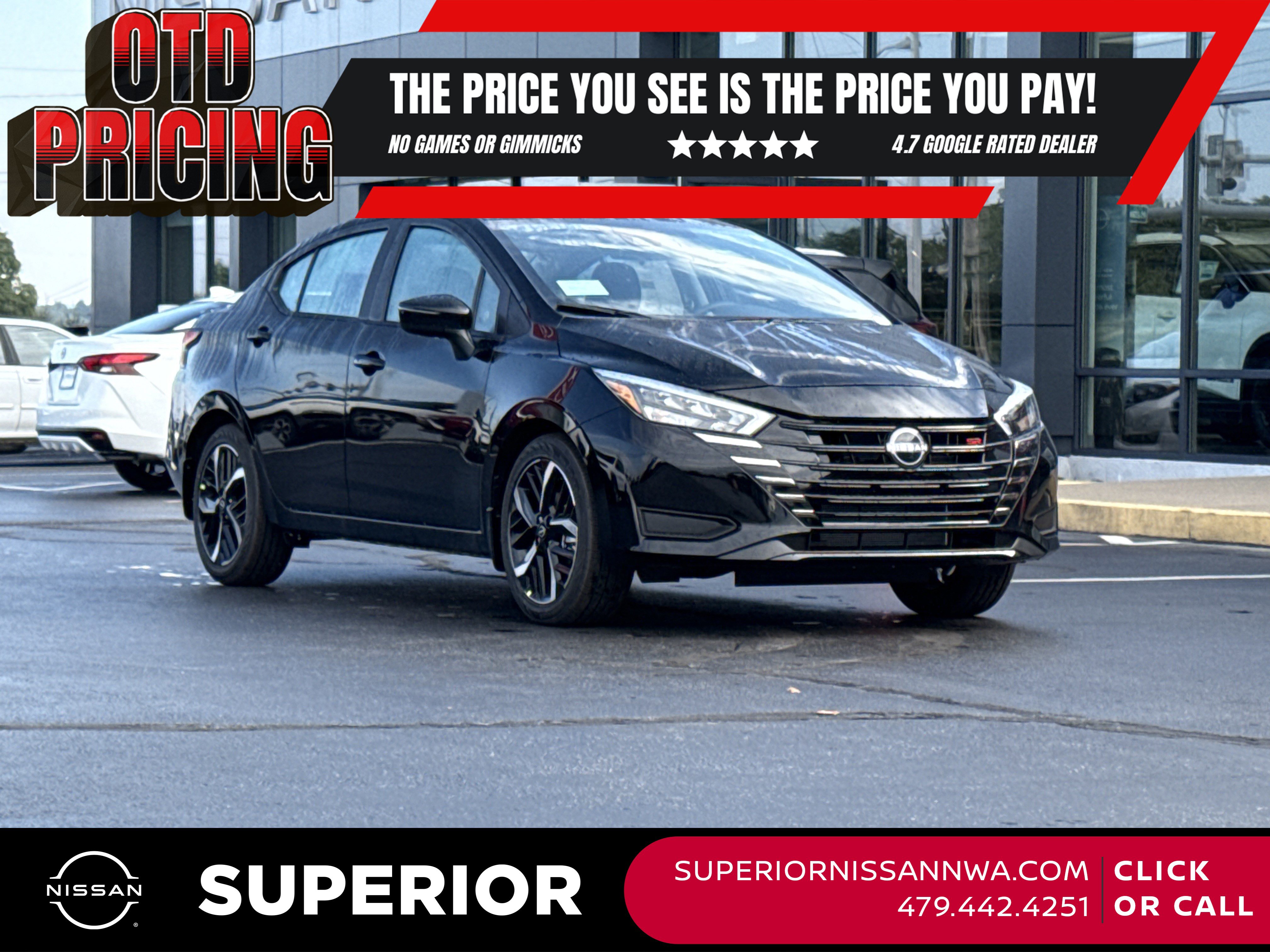 2025 Nissan Versa SR's photo