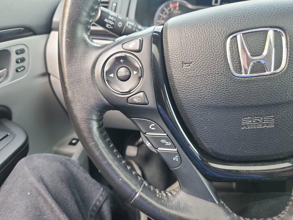 2020 Honda Ridgeline RTL-E photo 28