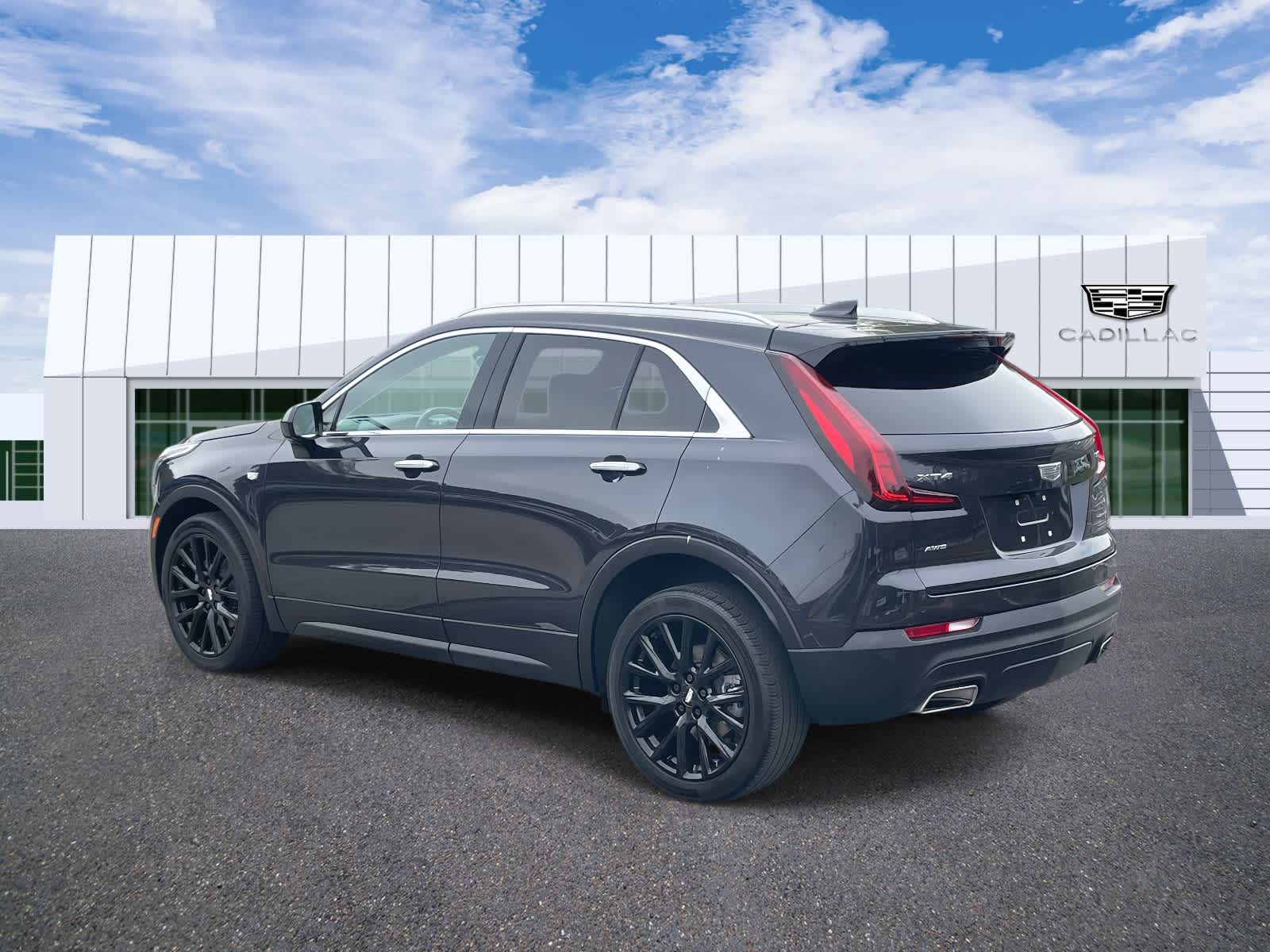 2022 Cadillac XT4 Luxury photo 3