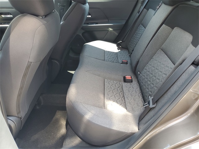 2025 Nissan Kicks SV photo 16