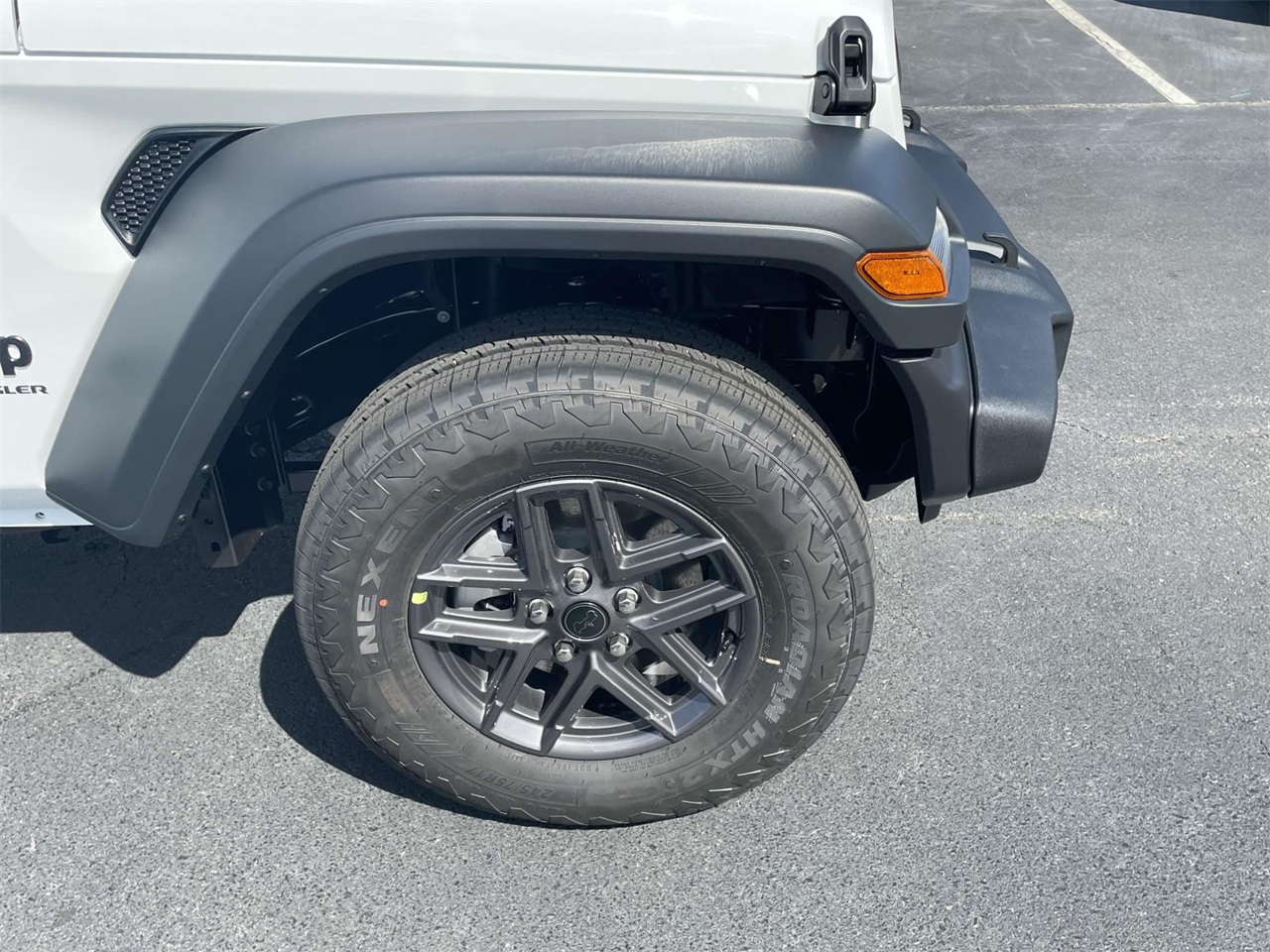 2025 Jeep Wrangler Sport S photo 30