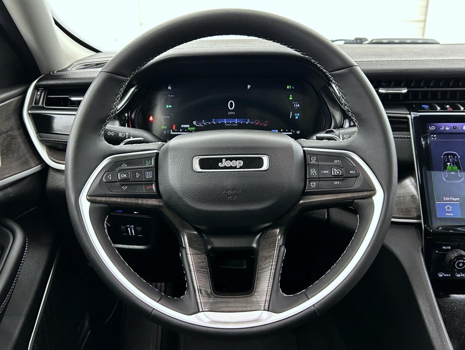2023 Jeep Cherokee 4xe photo 10