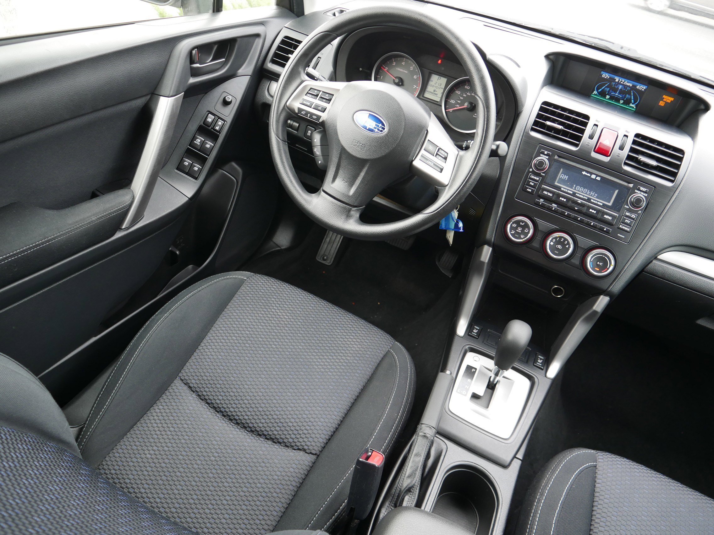 2014 Subaru Forester 2.5i Premium photo 9