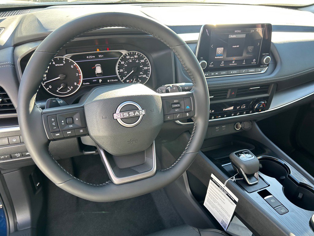 2026 Nissan Rogue SV photo 3