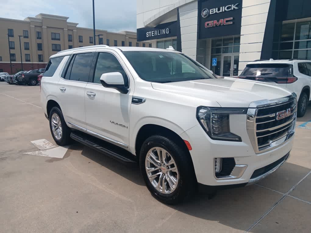 2023 GMC Yukon SLT's photo