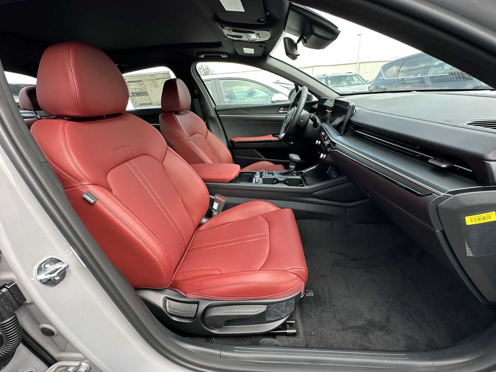 2025 Kia K5 GT-Line photo 17
