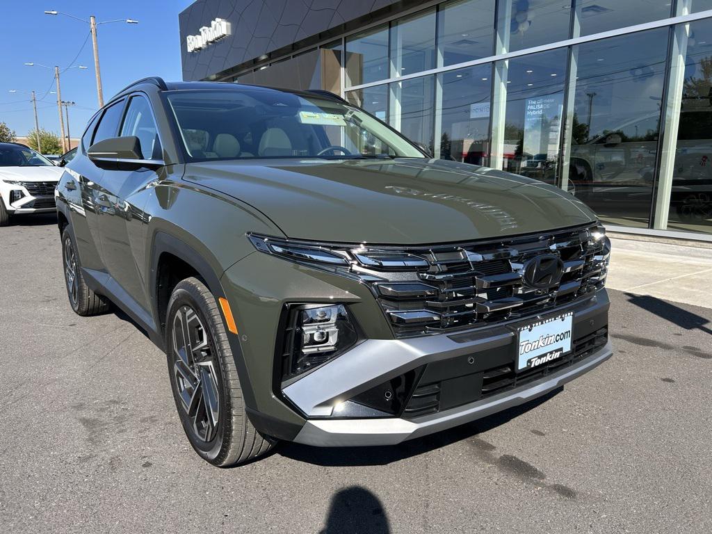 2025 Hyundai Tucson Limited photo 2