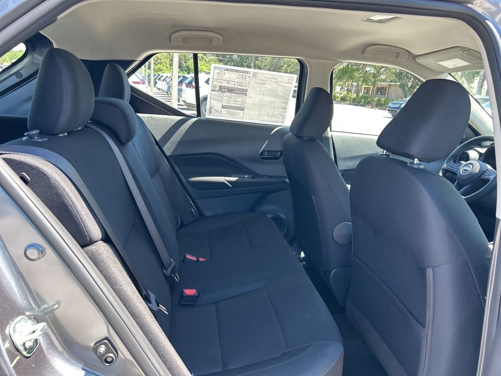 2025 Nissan Kicks Play S photo 31