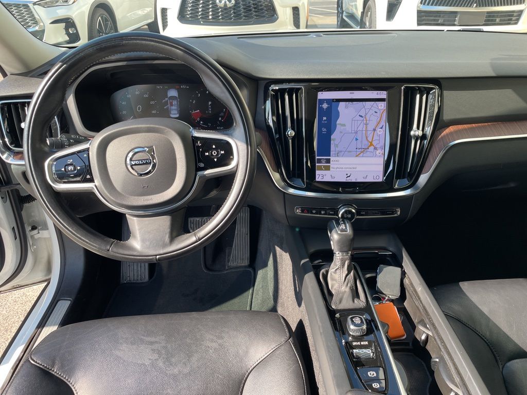 2021 Volvo S60 T5 Momentum photo 10