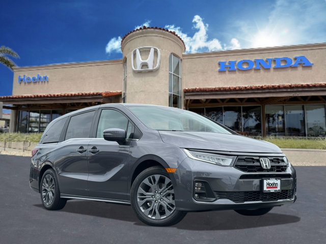 2026 Honda Odyssey Touring's photo