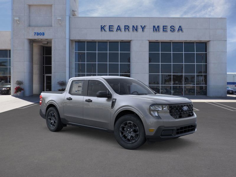 2025 Ford Maverick XLT photo 3