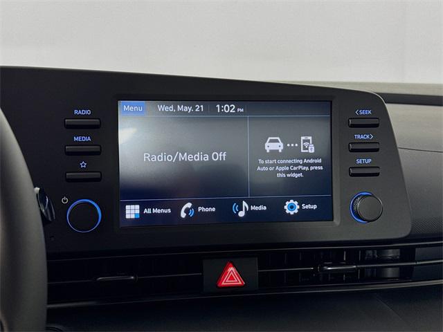 2025 Hyundai Elantra SEL Sport photo 18