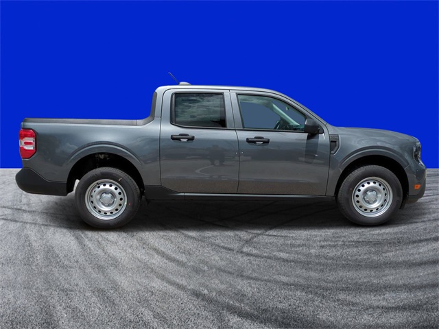 2025 Ford Maverick XL photo 2