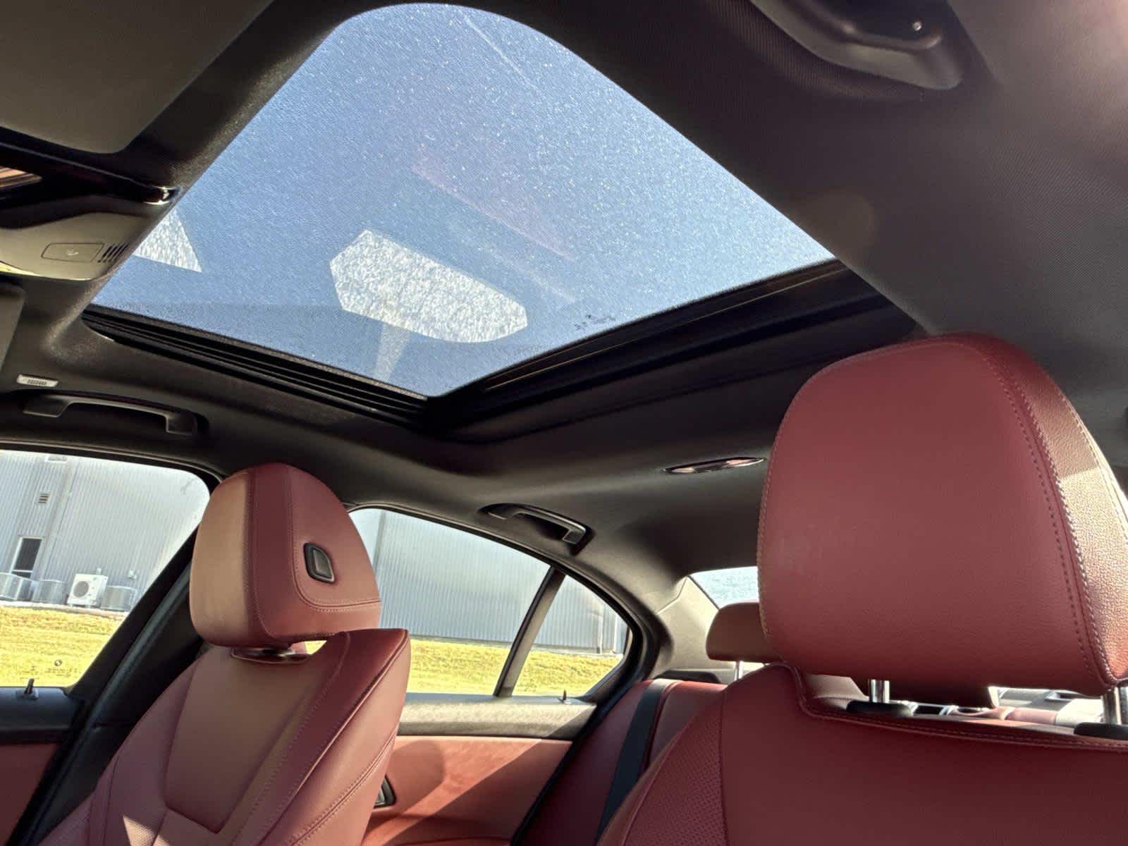 2023 Bmw 330i xDrive photo 4