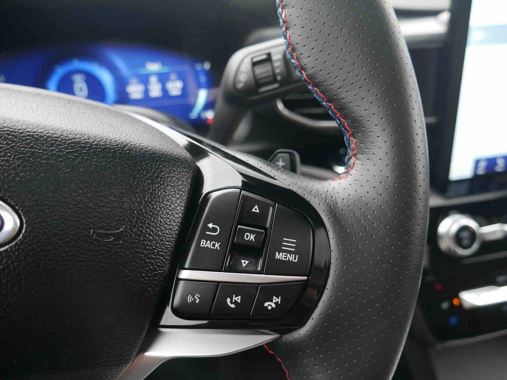 2024 Ford Explorer ST photo 42