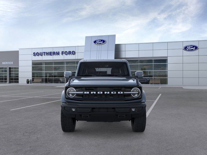 2025 Ford Bronco Outer Banks photo 5
