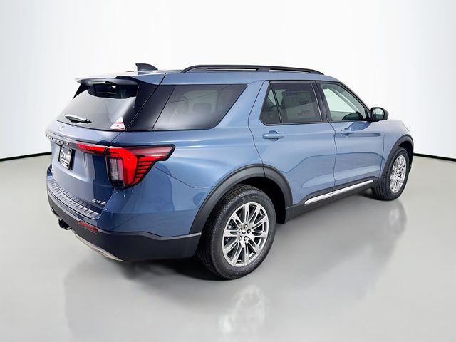 2025 Ford Explorer photo 7