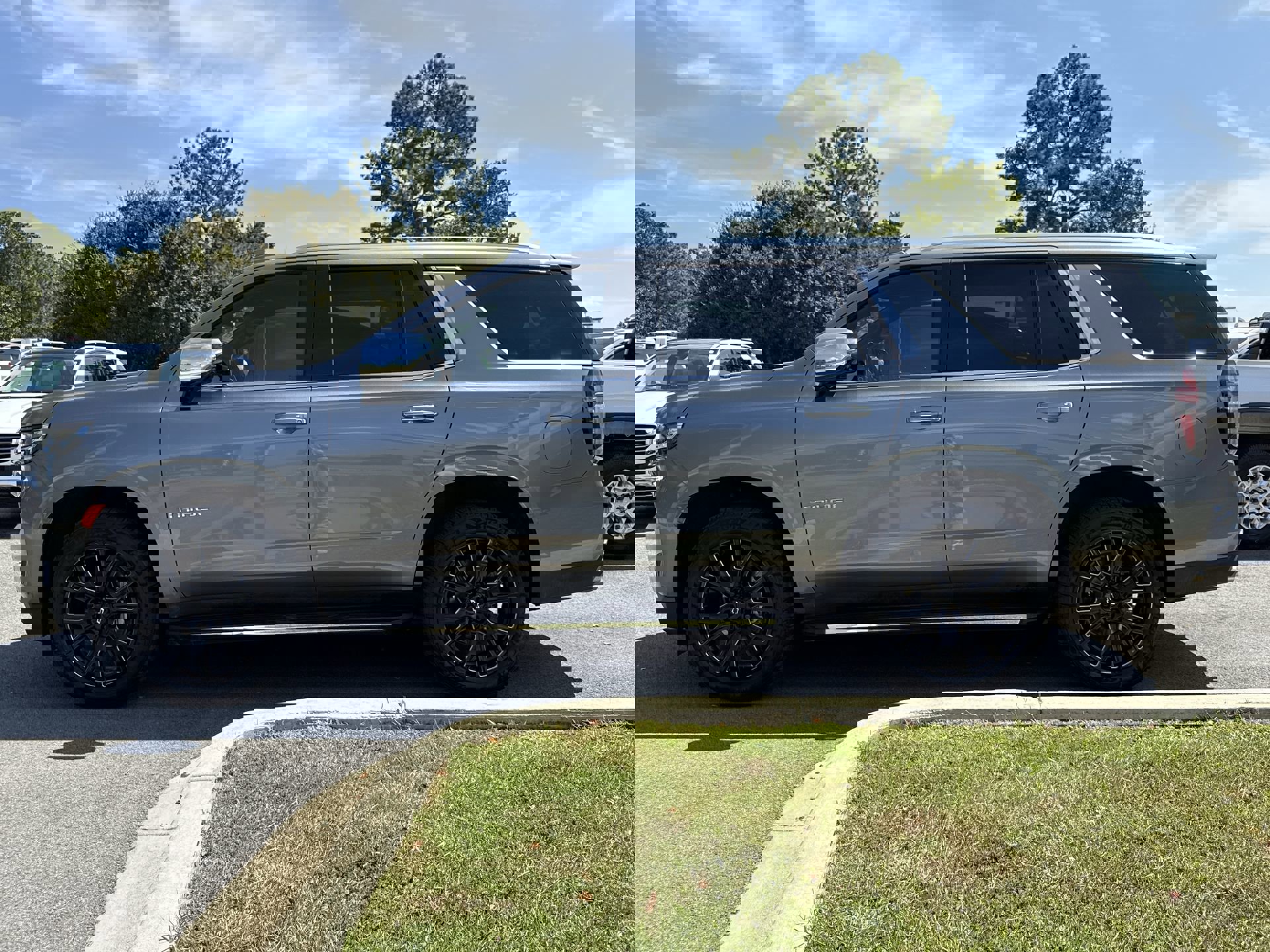 2021 Chevrolet Tahoe Premier photo 6