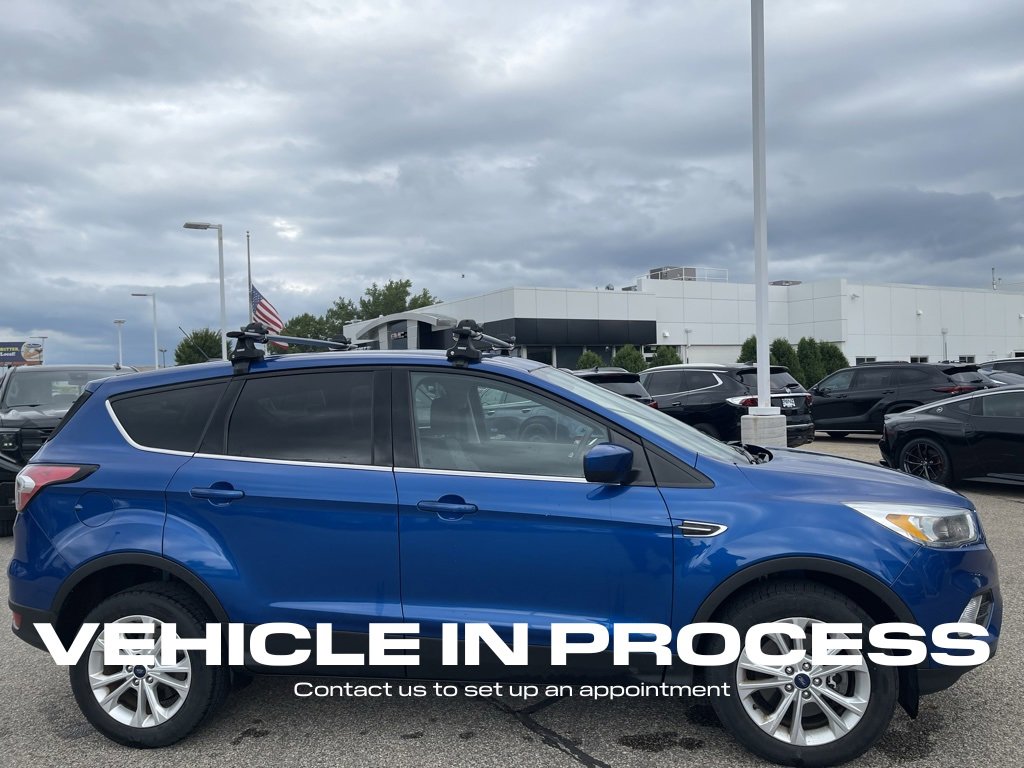 2017 Ford Escape SE photo 2