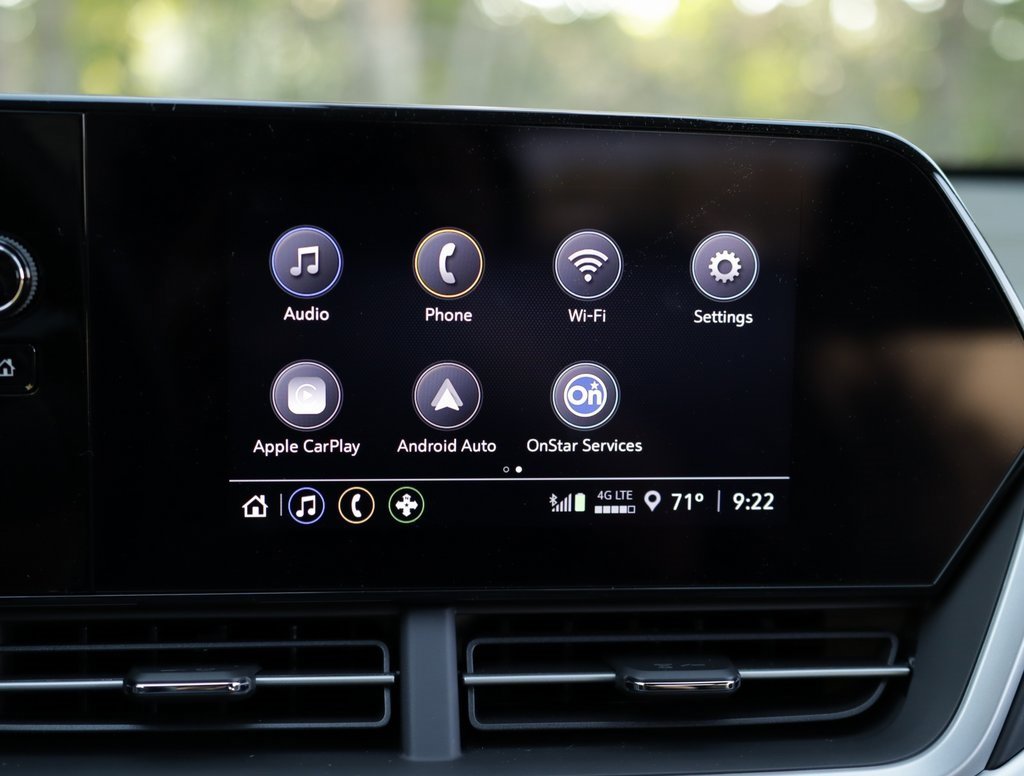 2025 Chevrolet Trax photo 13