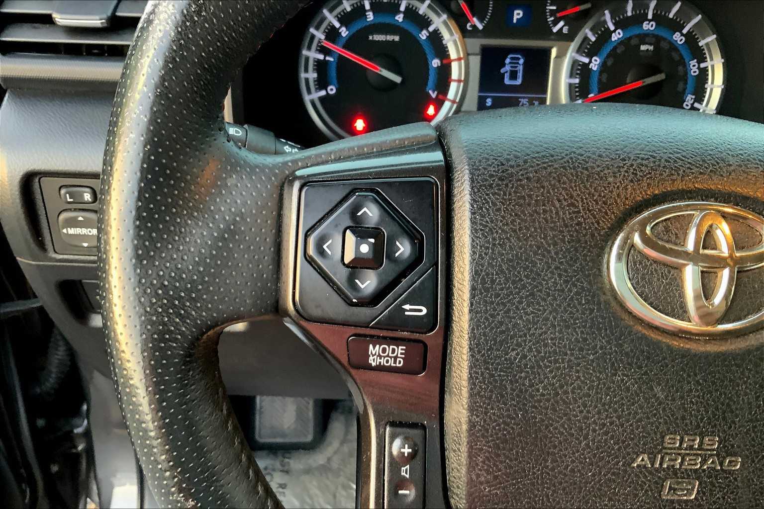2016 Toyota 4Runner Trail Premium photo 22