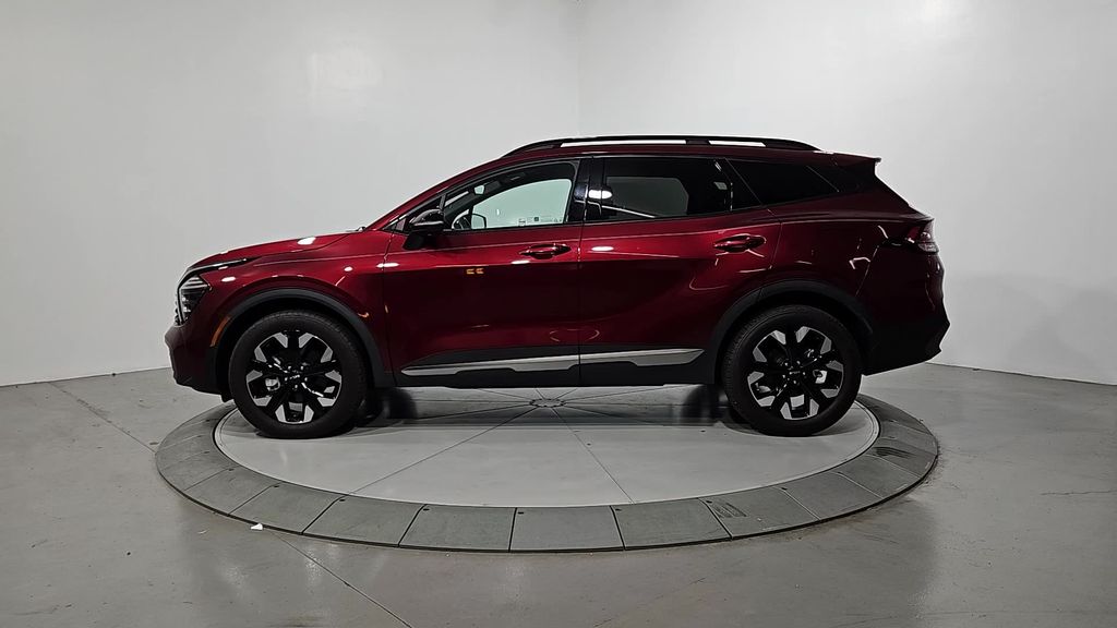 2024 Kia Sportage X-Line photo 2