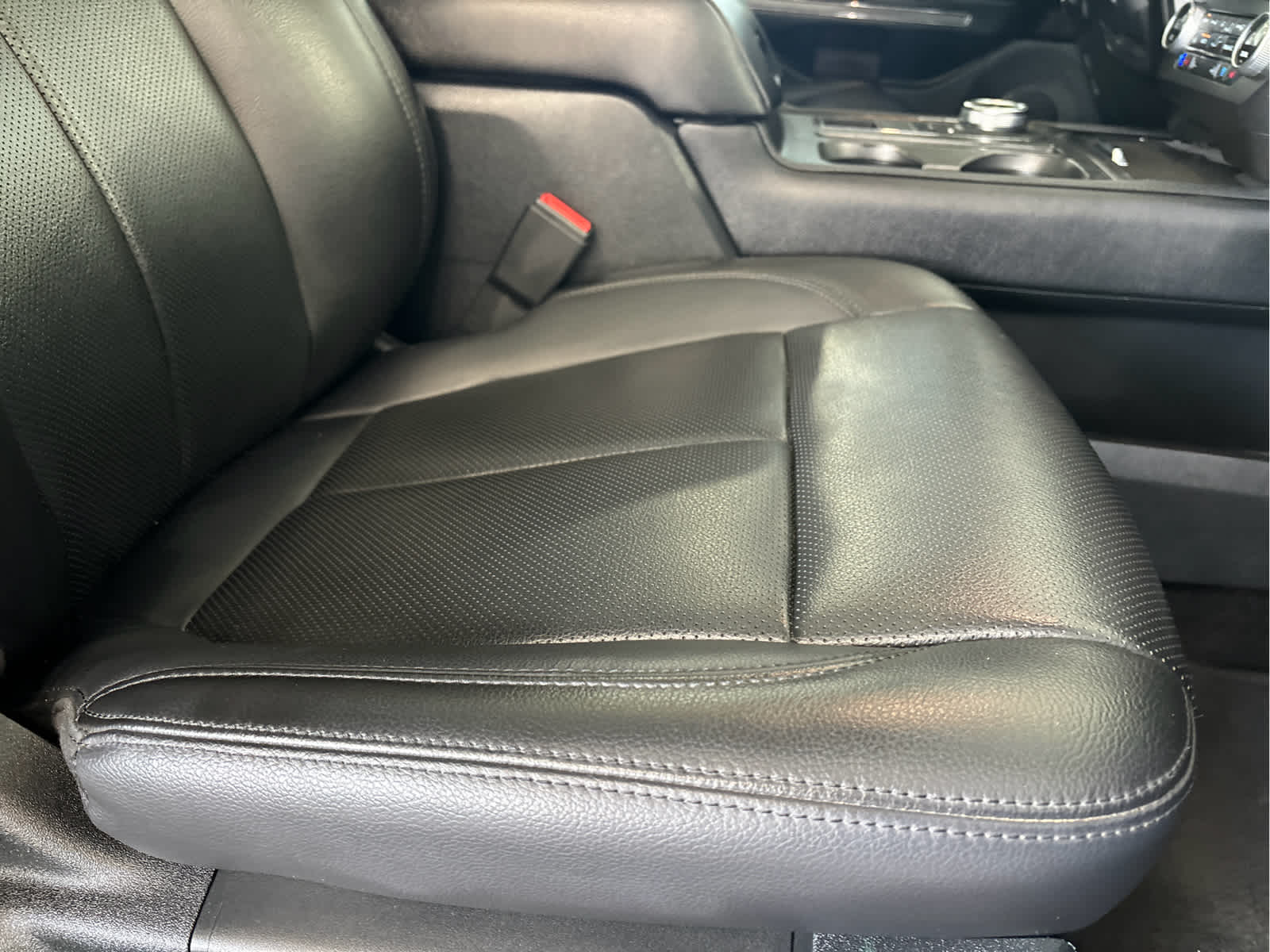 2021 Ford Expedition MAX XLT photo 12