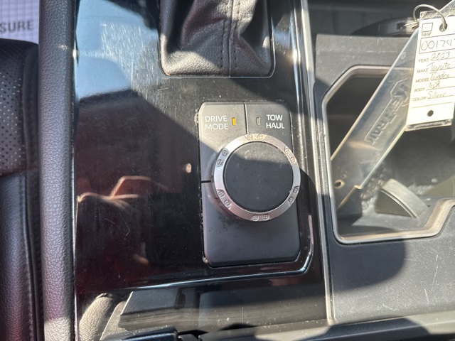 2023 Toyota Tundra Limited photo 39
