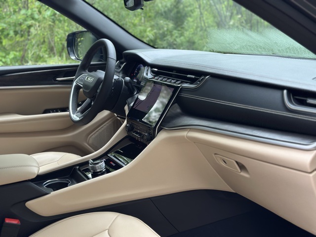 2024 Jeep Grand Cherokee Limited photo 18