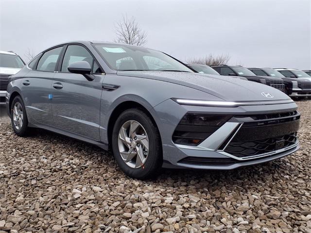 2026 Hyundai Sonata SE's photo