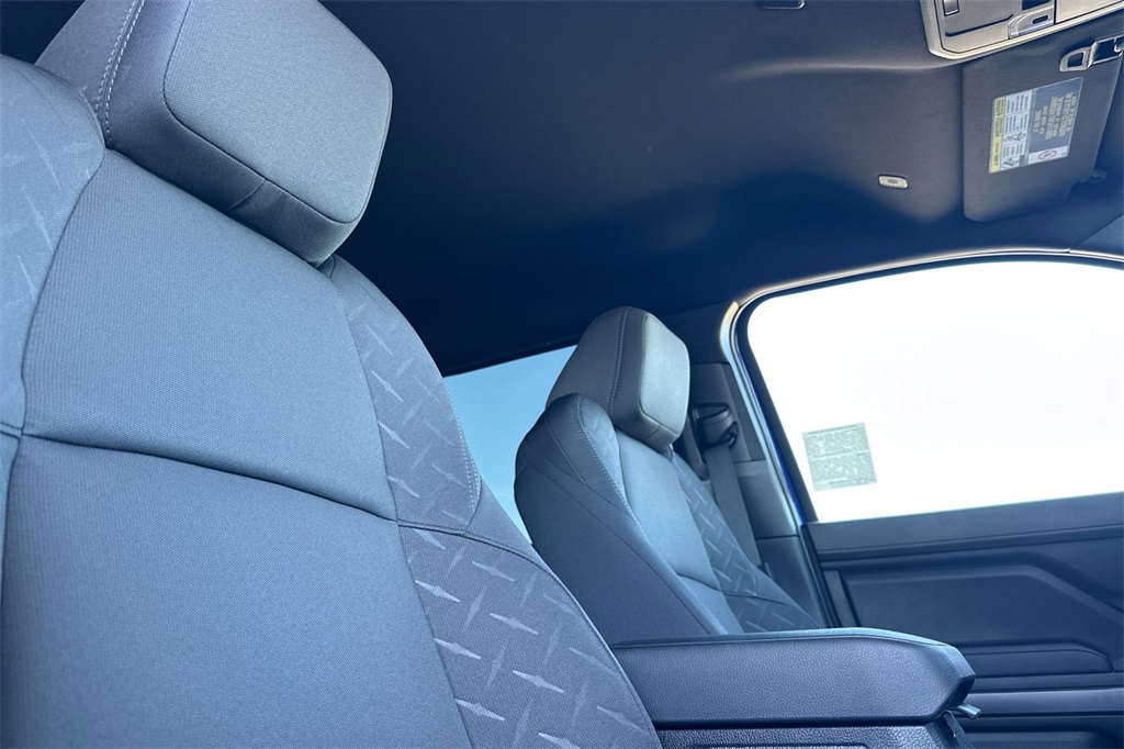 2025 Toyota Tacoma SR5 4x4 Double Cab photo 16