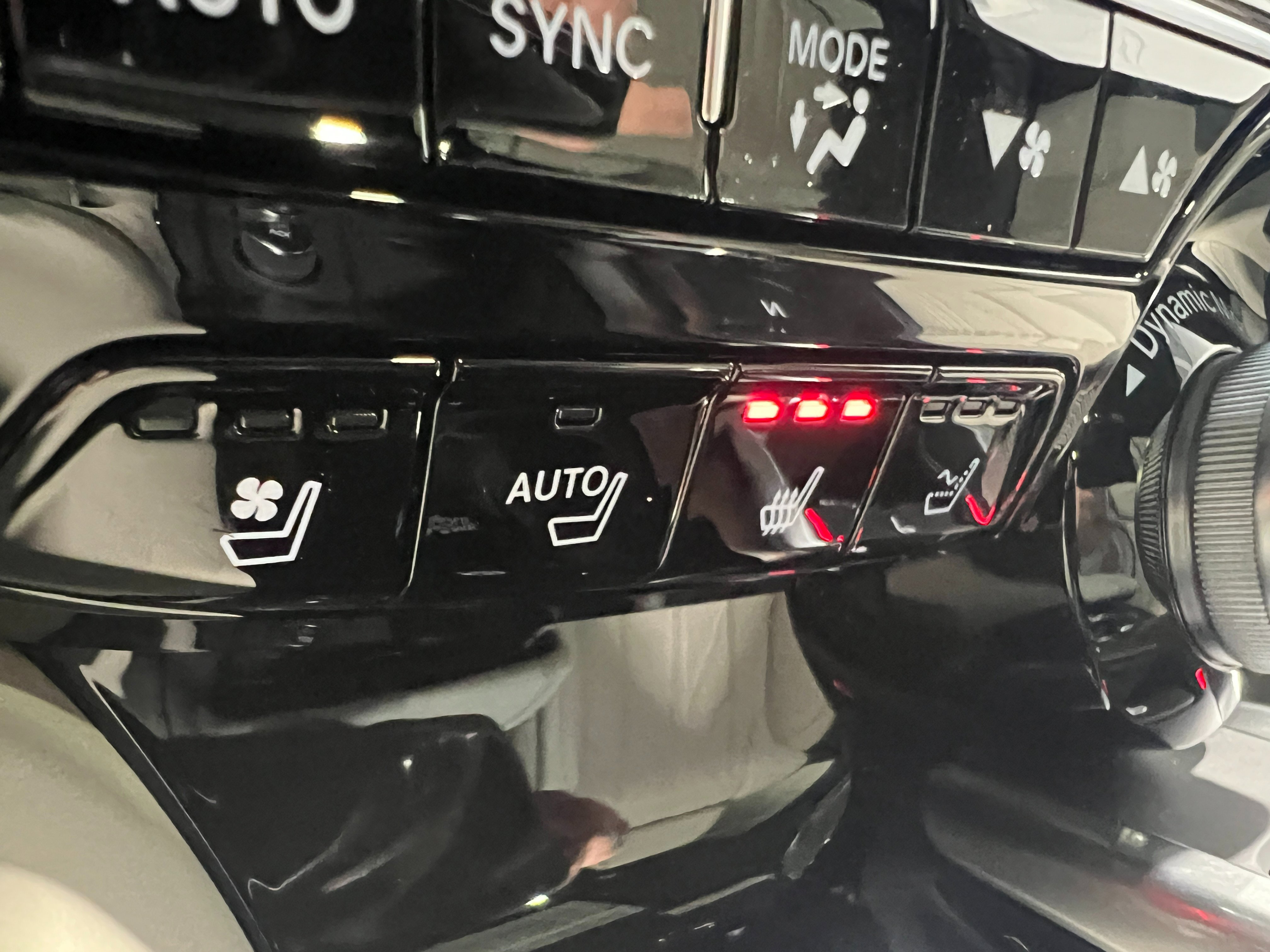 2026 Acura MDX SH-AWD A-Spec Advance photo 21