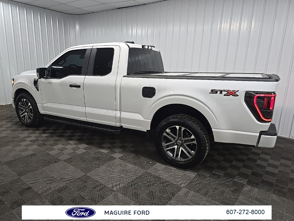 2022 Ford F-150 XL photo 4