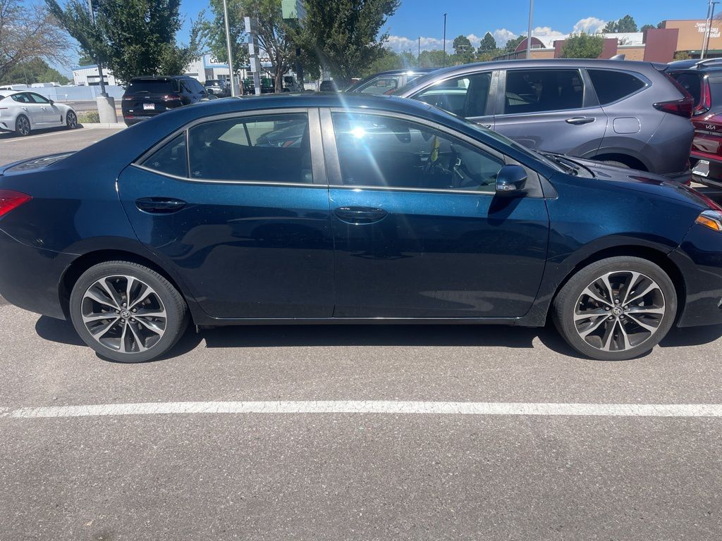 2019 Toyota Corolla L photo 8