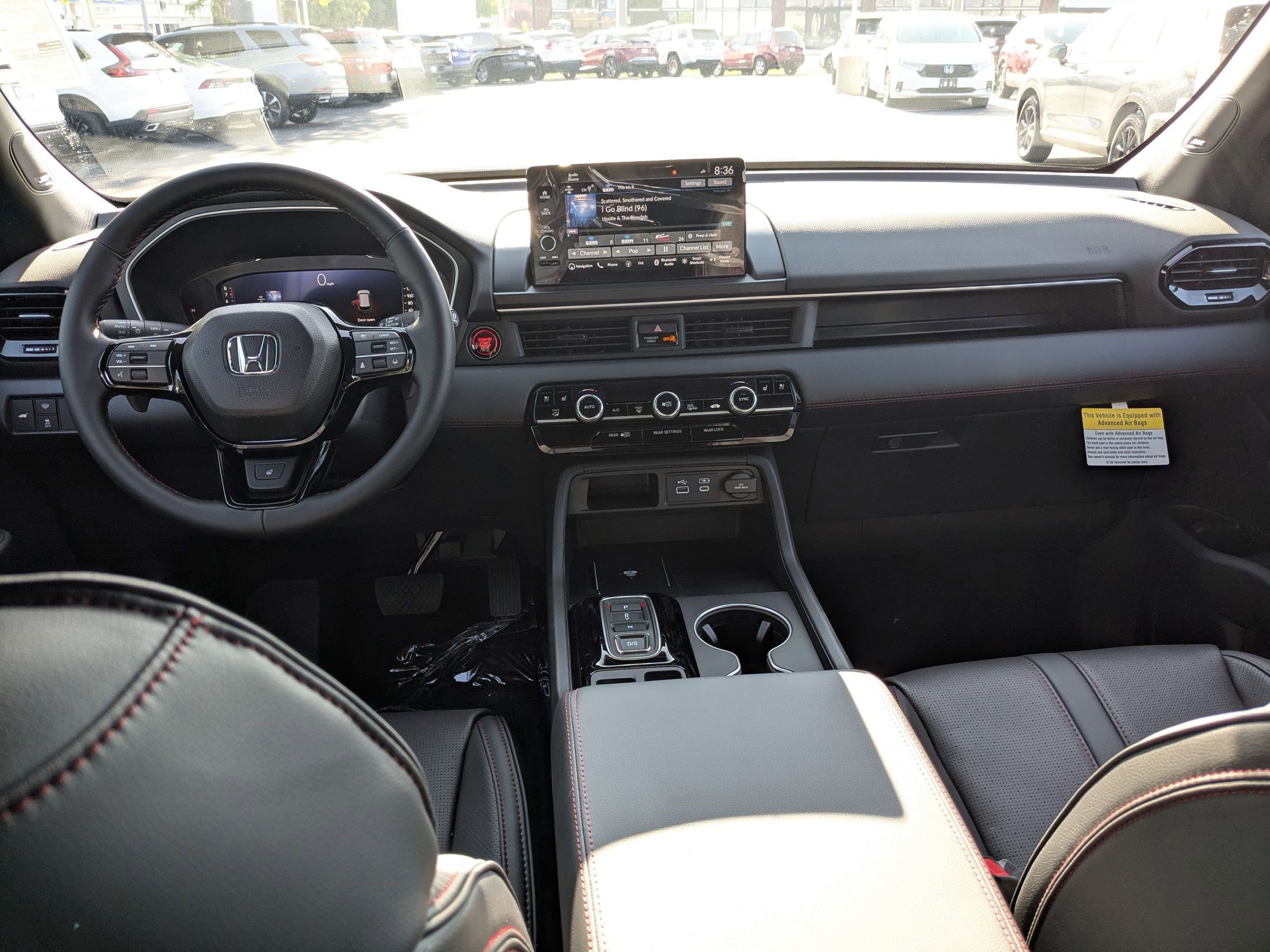 2025 Honda Pilot Black Edition photo 15