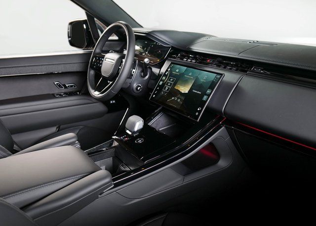 2025 Land Rover Range Rover Sport SE photo 10