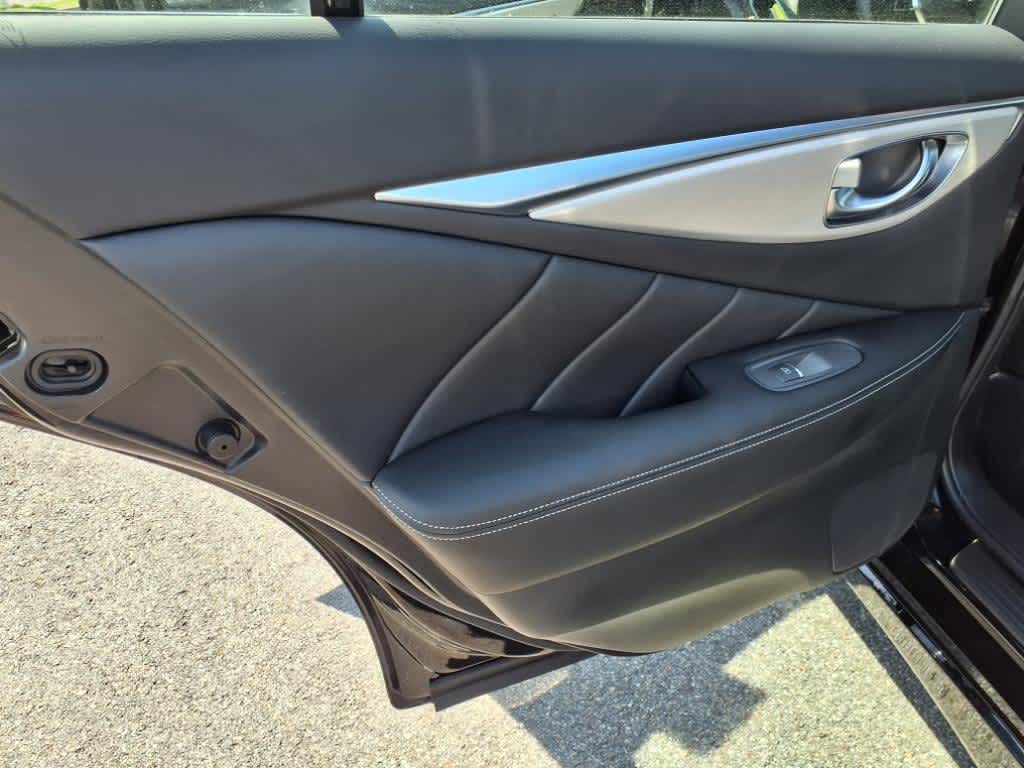 2022 Infiniti Q50 LUXE photo 12