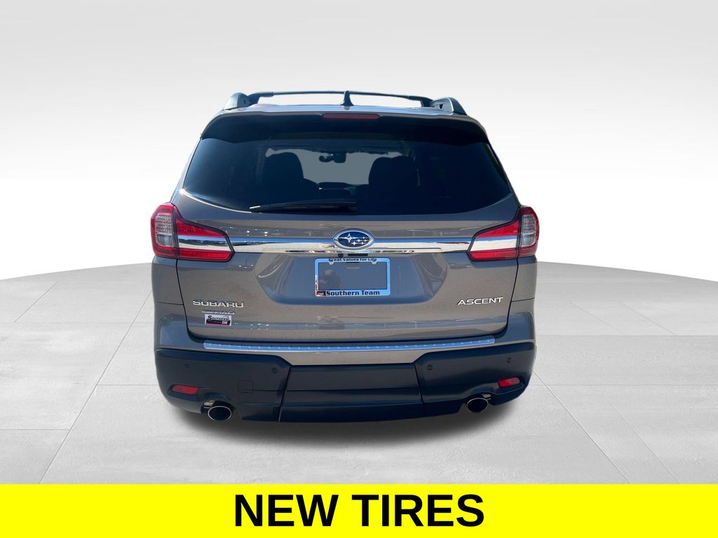 2022 Subaru Ascent Premium photo 4