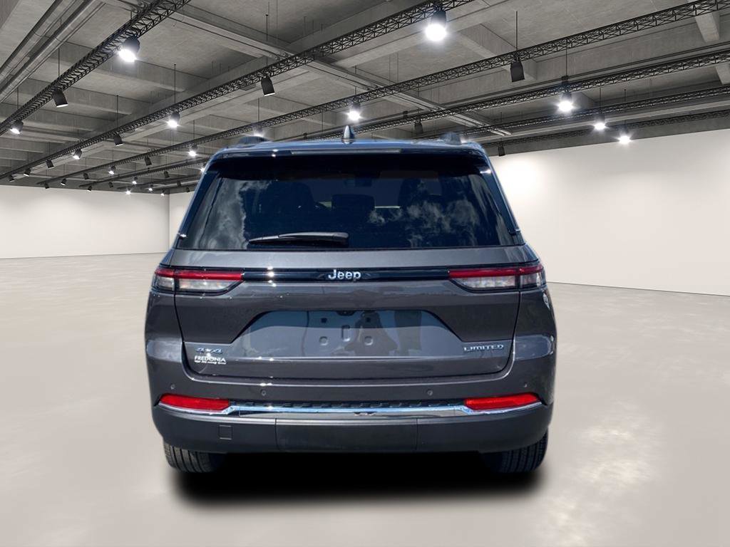 2022 Jeep Grand Cherokee Limited photo 3