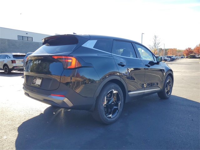 2026 Kia Sportage EX photo 2