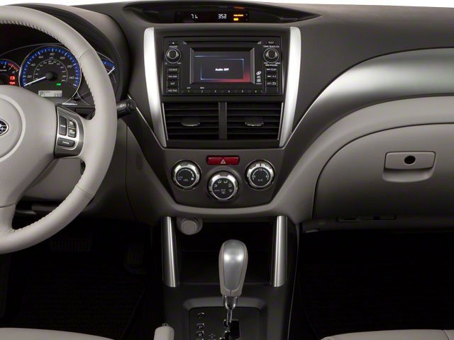 2010 Subaru Forester 2.5X Limited photo 11
