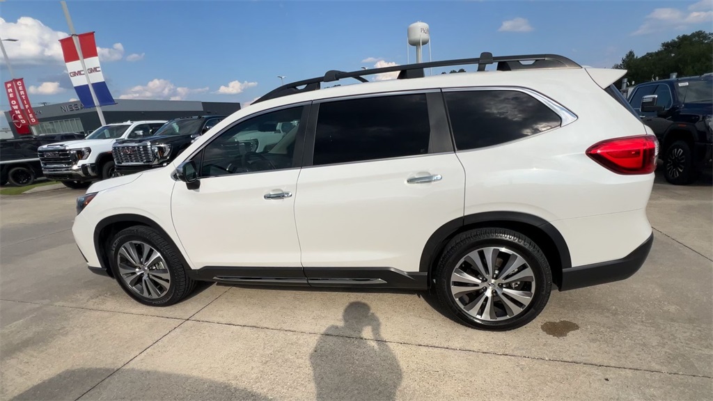 2021 Subaru Ascent Touring photo 3
